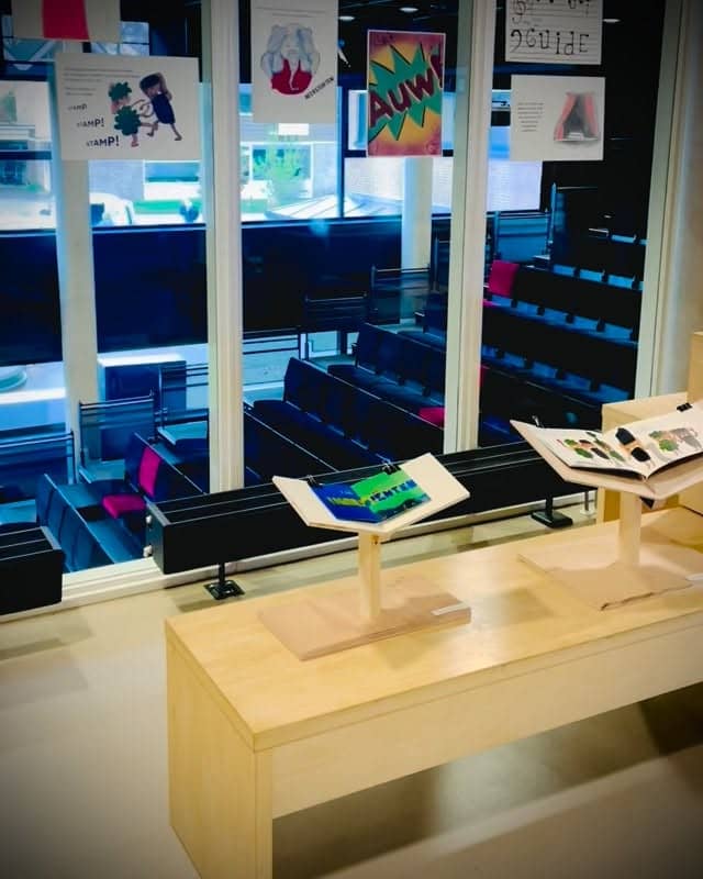 In de aula is nu een prachtige expositie te zien van 4VWO: Illustratie. Hier komen beeld en verhaal &hellip;