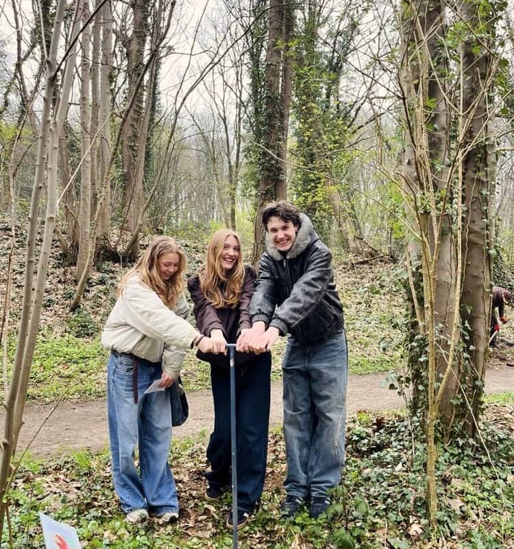 Wat een topdag tijdens de fietsexcursie aardrijkskunde met T4, H4 en V5!

Fanatiek speuren, goed obs&hellip;